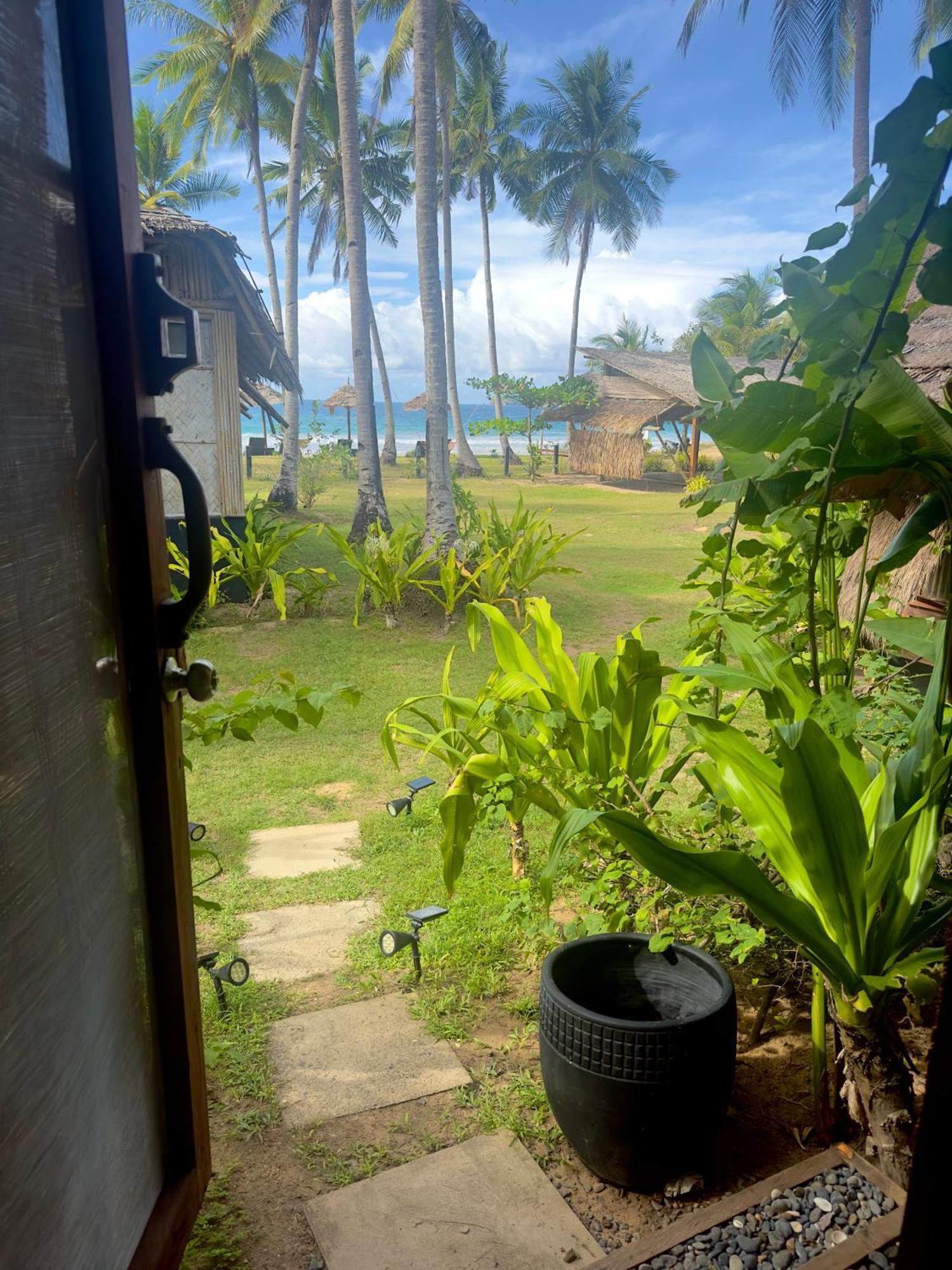 Eco Sanctuaries Nature Lodge Nacpan Beach, El Nido Bagian luar foto